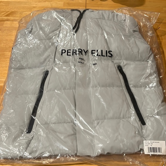 ‼️SOLD‼️🛍️654 Perry Ellis Light Weight Hooded Puffer Jacket - Picture 2 of 11